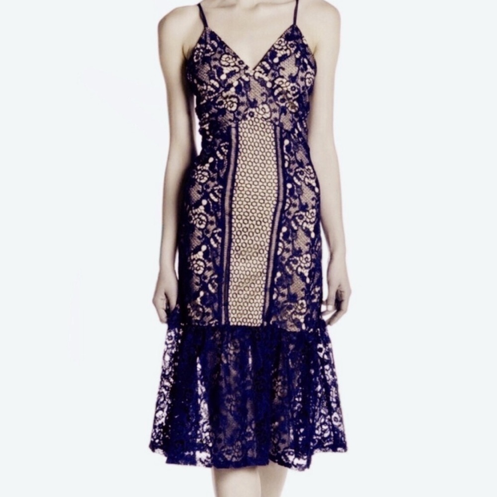 Romeo + Juliet Couture Lace Mermaid Midi Dress Navy and Beige Size Medium